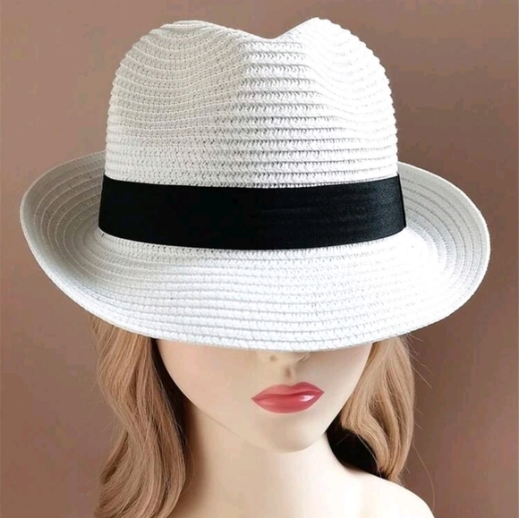 Adorable Straw Hat - Picture 1 of 3